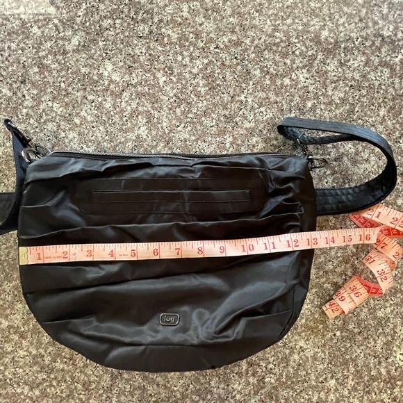 Lug Scuffle Pleated Crossbody Bag Black Adjustable Strap - Picture 6 of 9